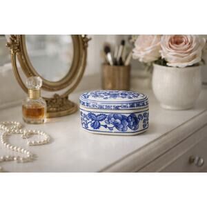 Vintage 90s chinese ceramic flowered trinket jewelry Delft-style 5x3x2 Colbalt